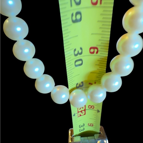 Vintage LONG 31” heavier strand of larger faux pearls- no clasp- SEE PICS - Picture 3 of 5